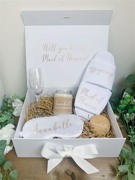 luxury bridal party gifts
